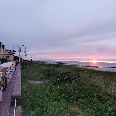 Marina 2 - Strandkorb Mit Meerblick